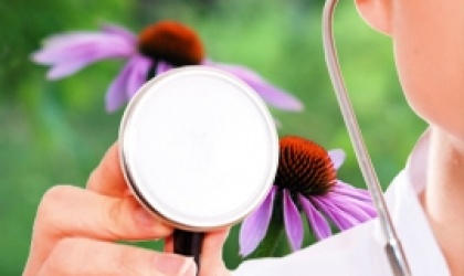 Meerderheid Nederlanders wil alternatieve geneeswijzen in basispakket